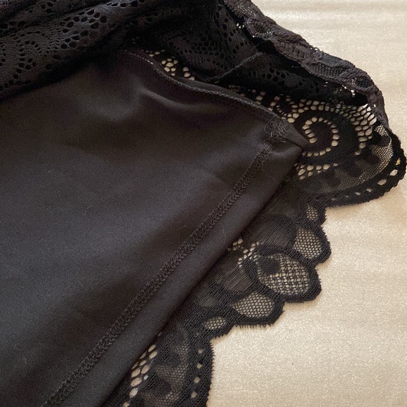 Jessica London Plus Size Lace Over Polyester Knit Top Size 30/32 - Picture 5 of 7